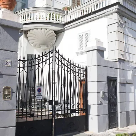 Posillipo House By Italianhost Apartament *